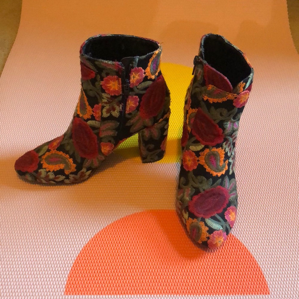 MIA embroidered booties